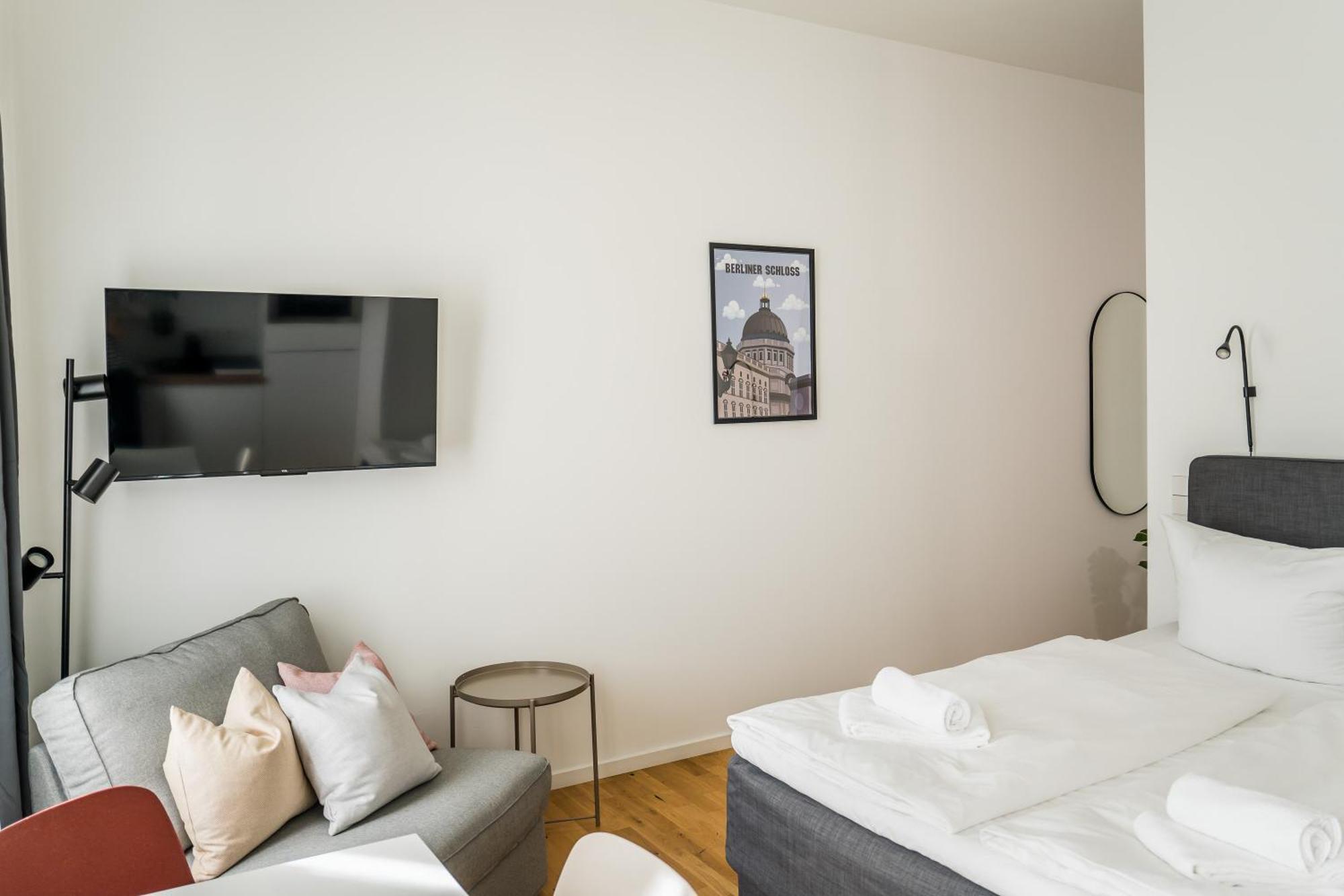 Homaris Apartments Schlueterstrasse Berlin Exterior photo